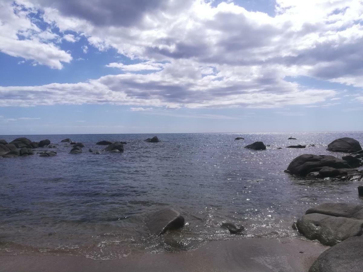 Stella Maris Apartment Tortolì Екстериор снимка